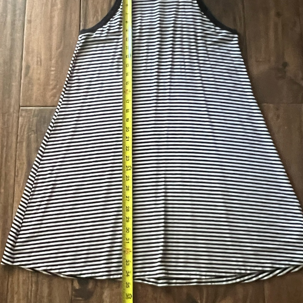 OLD NAVY HIGH NECK SWING DRESS …….437 - Picture 10 of 10